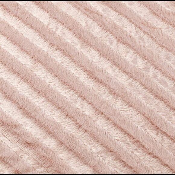 Madison Park Duke Reversible Long Faux Fur & Micro Fur Throw 50x60 Super Soft - Picture 3 of 6